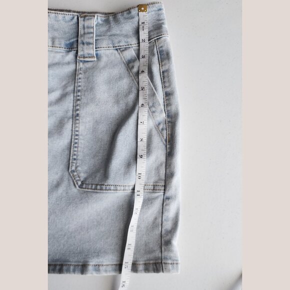 Regeneration by Celebrity Pink Blue Denim Cargo Mini Skirt in Mid Rise - Picture 8 of 9